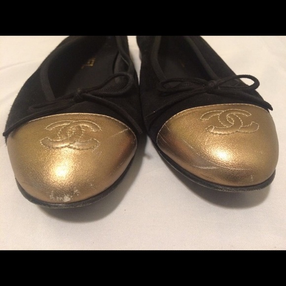 Chanel Ballet flats in black with gold tip - Picture 3 of 4